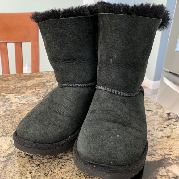 Ugg Girls Bailey Bow Boots - Picture 1 of 4